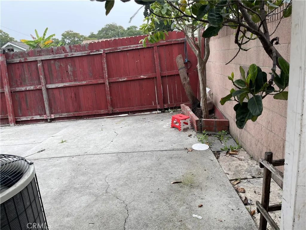 1416 Orange, Long Beach, California 90813 home-pic-19