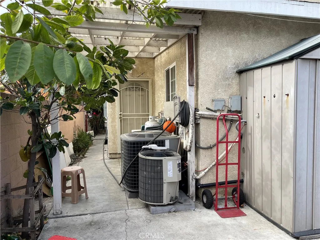 1416 Orange, Long Beach, California 90813 home-pic-4