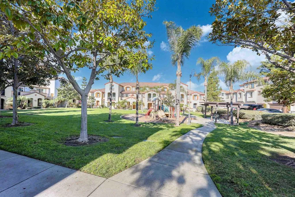 1338 Caminito Fabrizio 73, Chula Vista, California 91915 home-pic-26