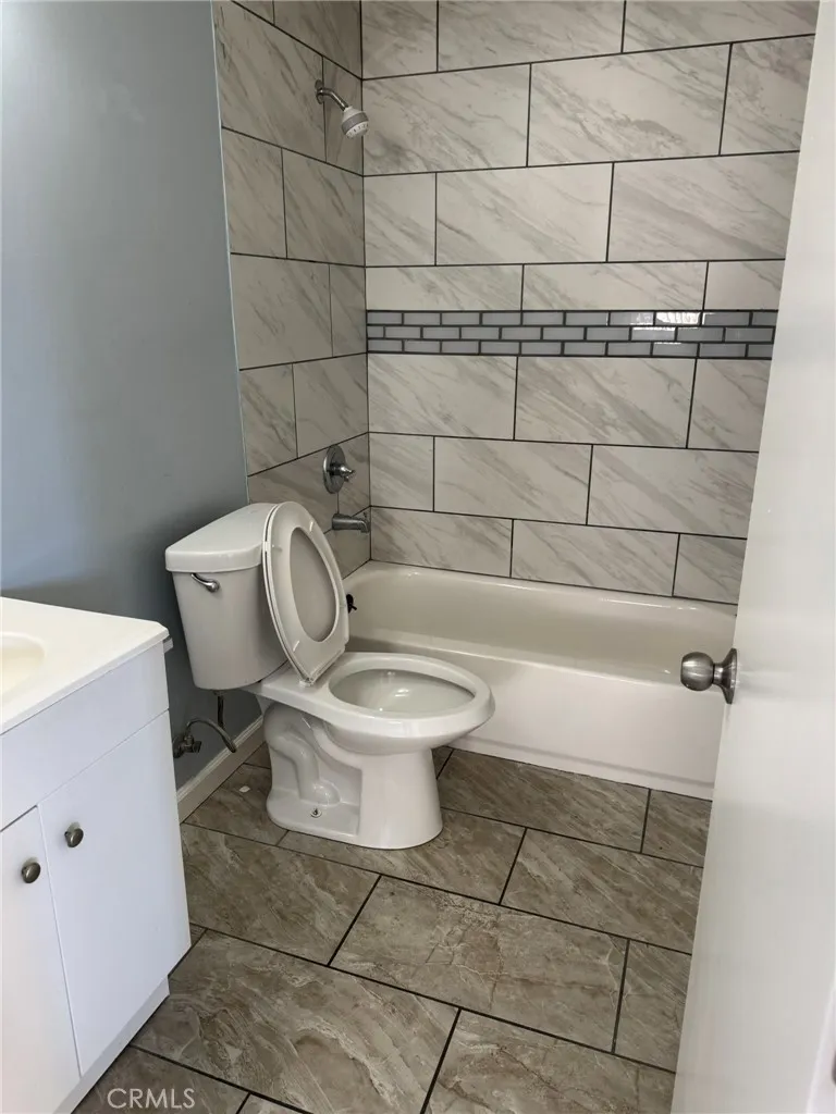 1185 W Grand, Corona, California 92882 home-pic-8