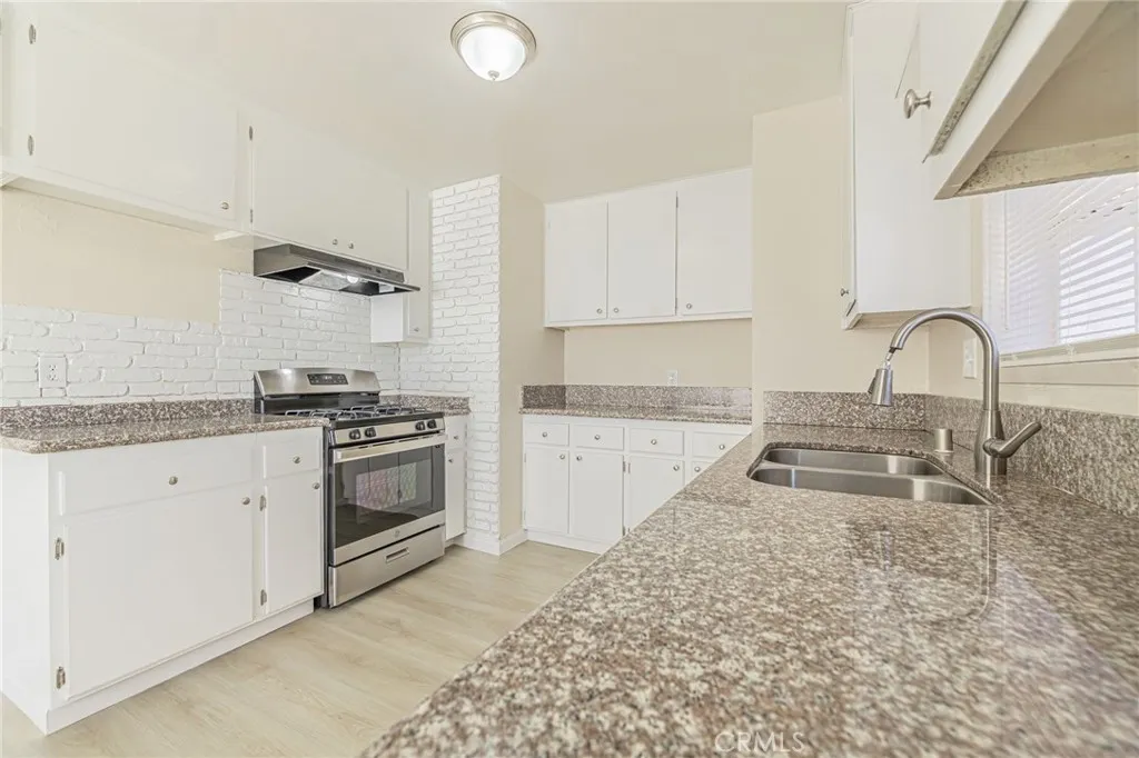 41136 174th E, Lancaster, California 93535 home-pic-17