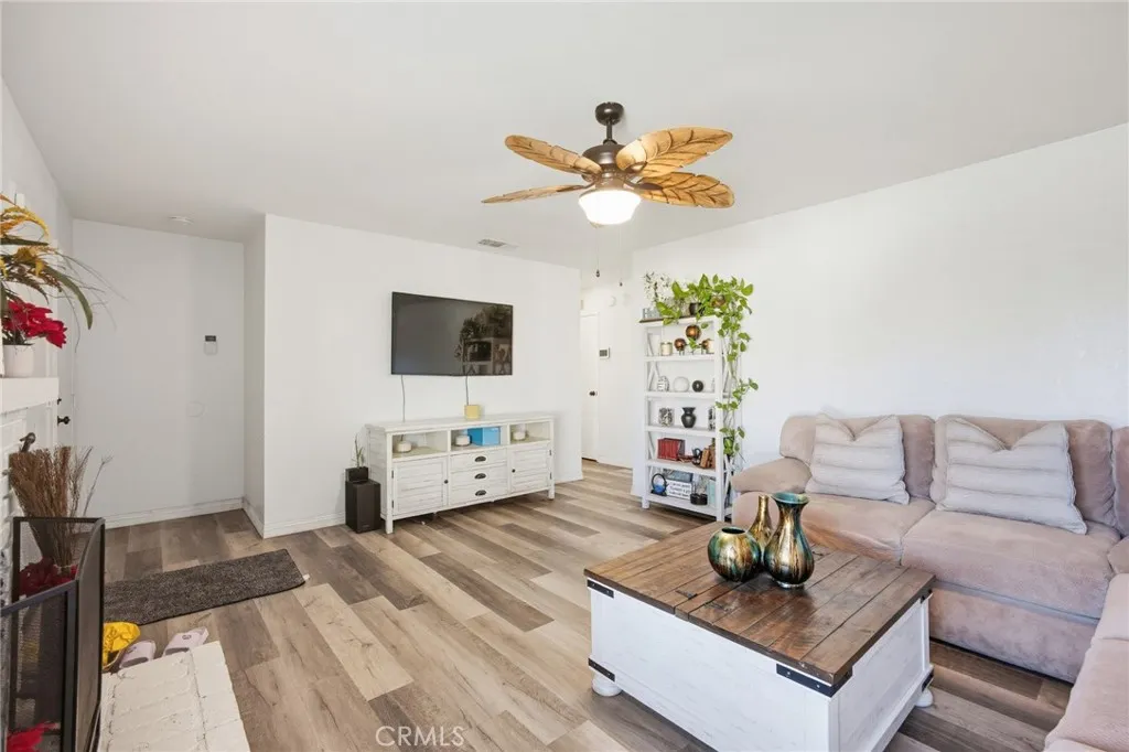 12557 Valley Meadows, Moreno Valley, California 92553 home-pic-6