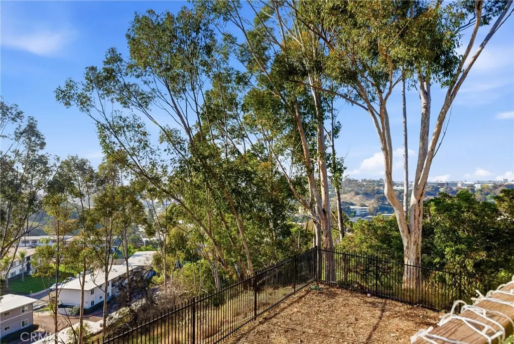 3980 Faircross Place, San Diego, California 92115 home-pic-2