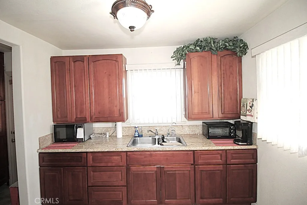 716 S 2nd, Barstow, California 92311 home-pic-8