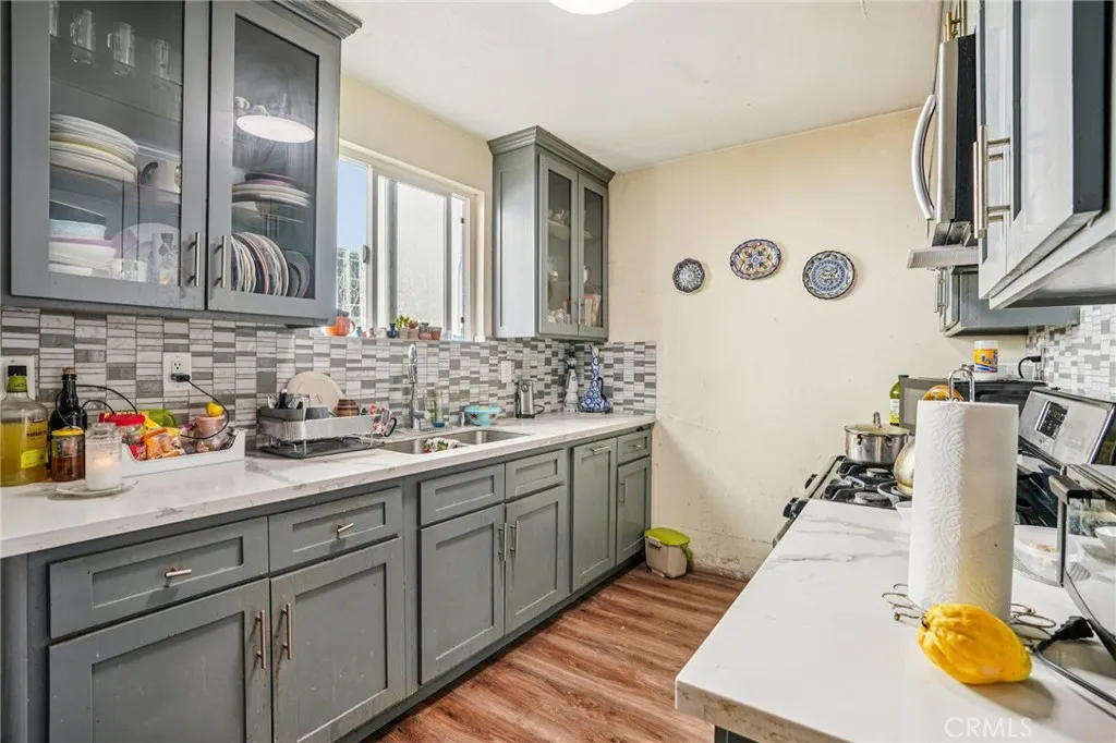 1046 N Bonnie Beach Place, Los Angeles, California 90063 home-pic-6