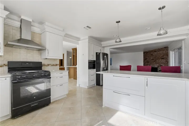 658 Glenmore, Glendale, California 91206