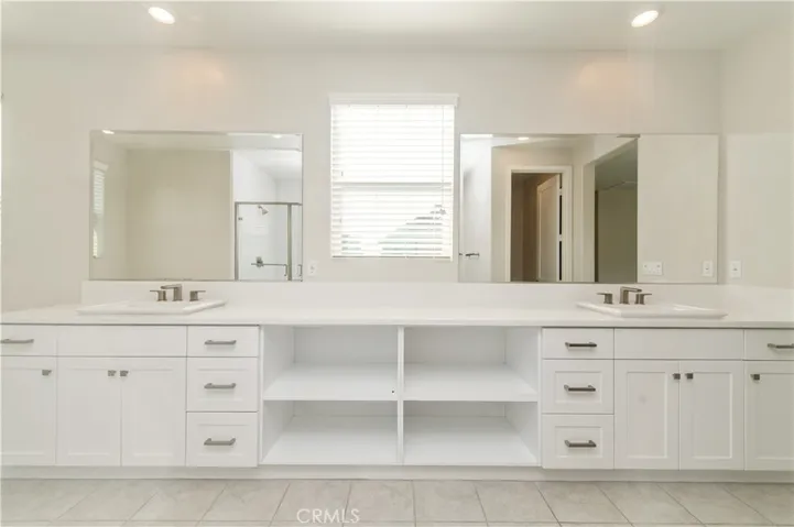 631 Cardona, Lake Forest, California 92630