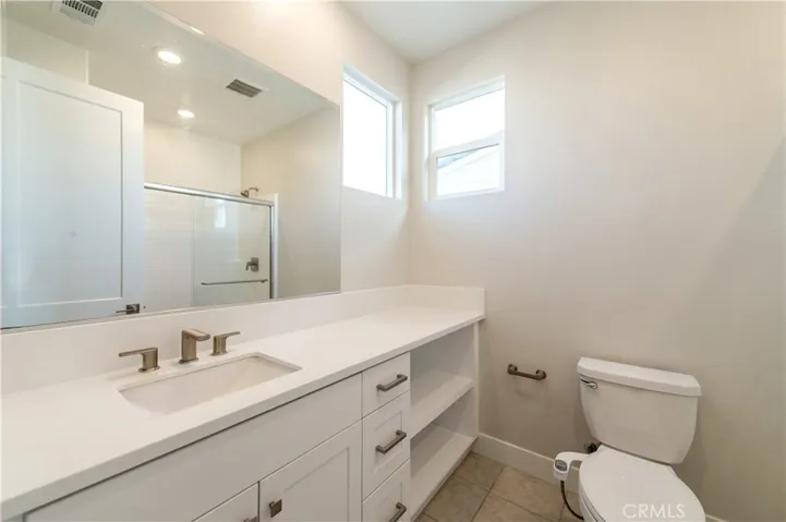 631 Cardona, Lake Forest, California 92630