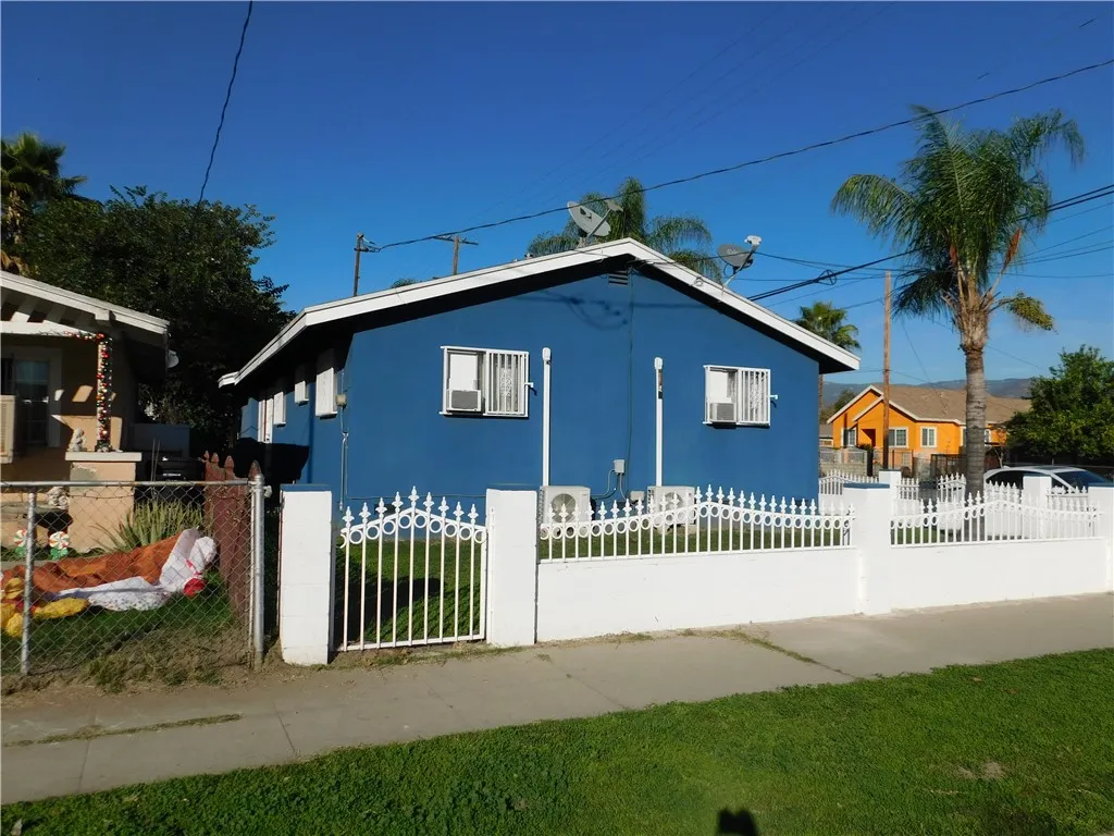 1000 N Mountain View, San Bernardino, California 92410 home-pic-30