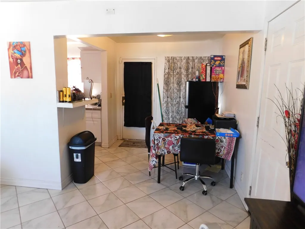 1000 N Mountain View, San Bernardino, California 92410 home-pic-13