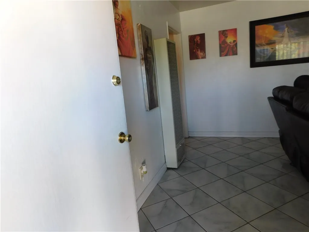 1000 N Mountain View, San Bernardino, California 92410 home-pic-6