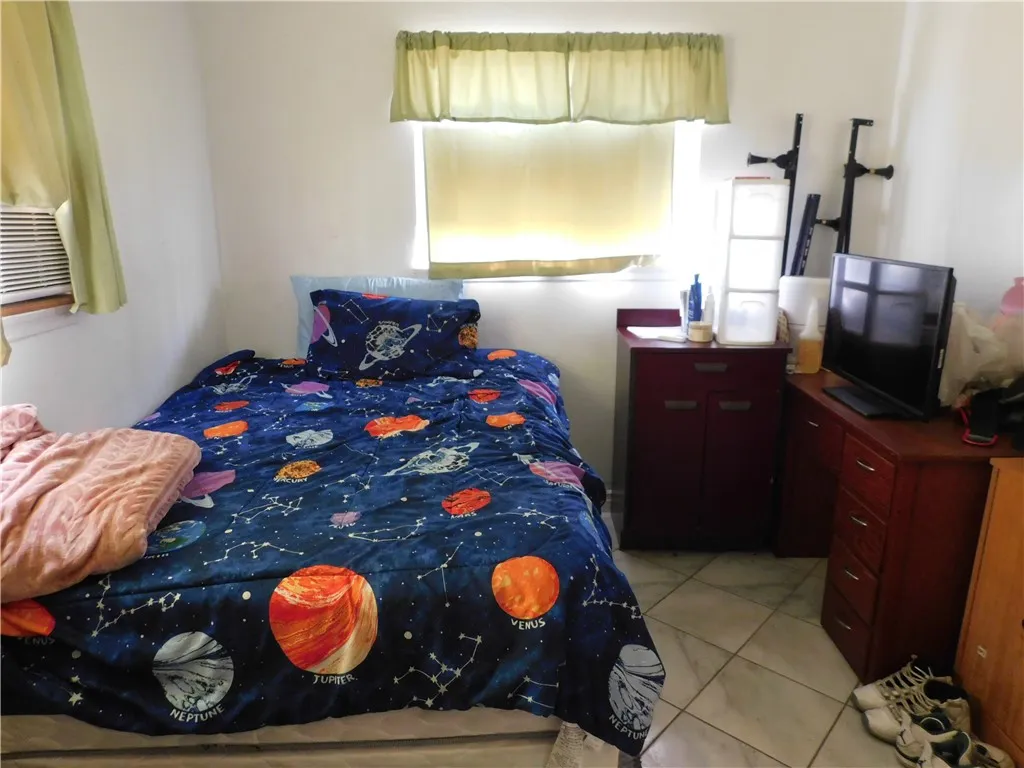 1000 N Mountain View, San Bernardino, California 92410 home-pic-23