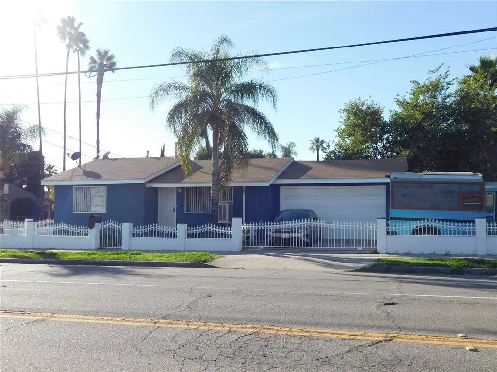 1000 N Mountain View, San Bernardino, California 92410 home-pic-1