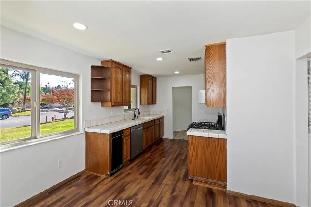 7150 Clydesdale, Highland, California 92346 home-pic-26