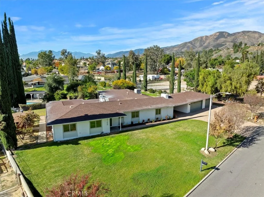 7150 Clydesdale, Highland, California 92346 home-pic-2