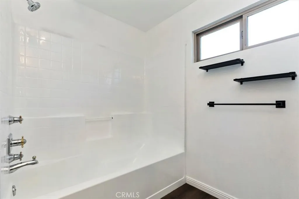 7150 Clydesdale, Highland, California 92346 home-pic-42