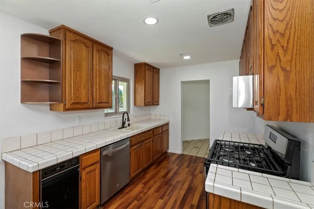 7150 Clydesdale, Highland, California 92346 home-pic-29