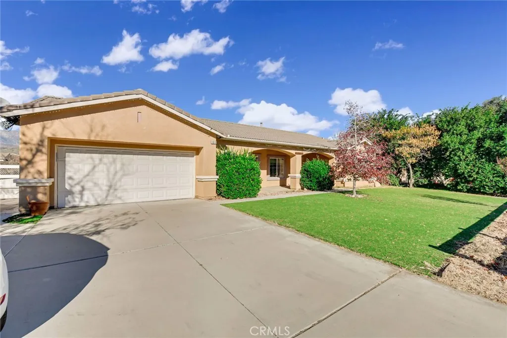 1075 Charles Street, Banning, California 92220 home-pic-6