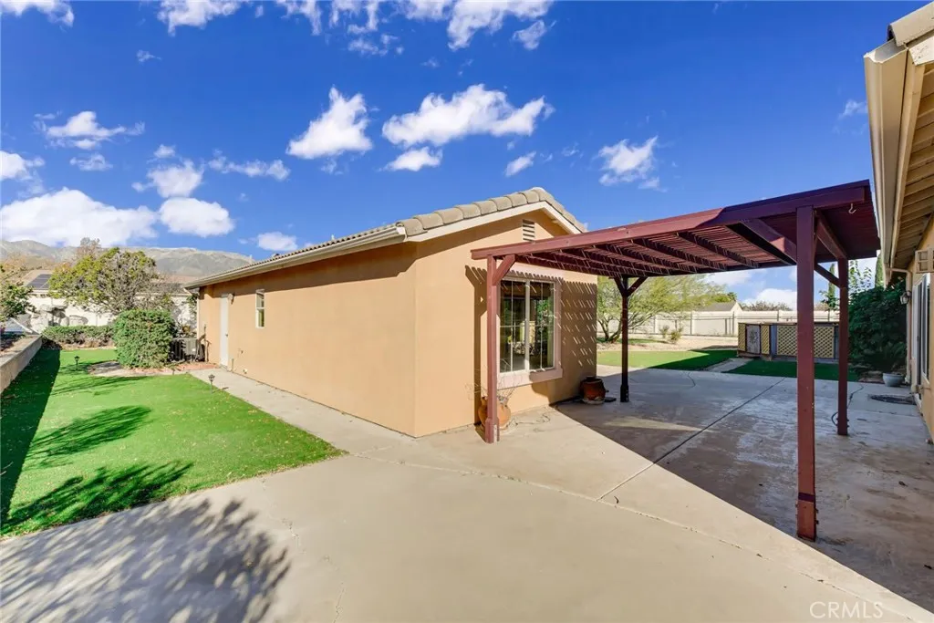 1075 Charles Street, Banning, California 92220 home-pic-48