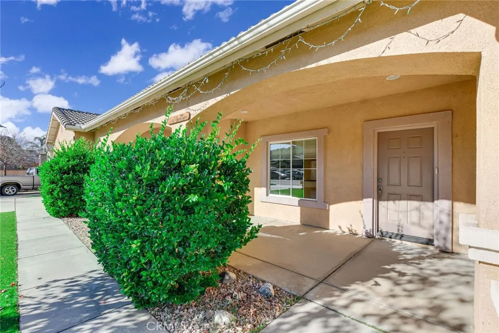 1075 Charles Street, Banning, California 92220 home-pic-8