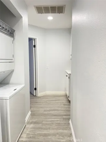 LAUNDRY CLOSET