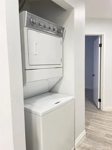 WASHER/DRYER-STACKABLE INCLUDED
