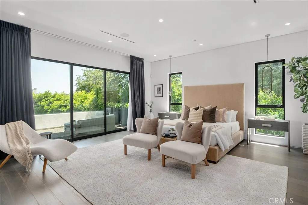 15231 Greenleaf Street, Sherman Oaks, California 91403 home-pic-23