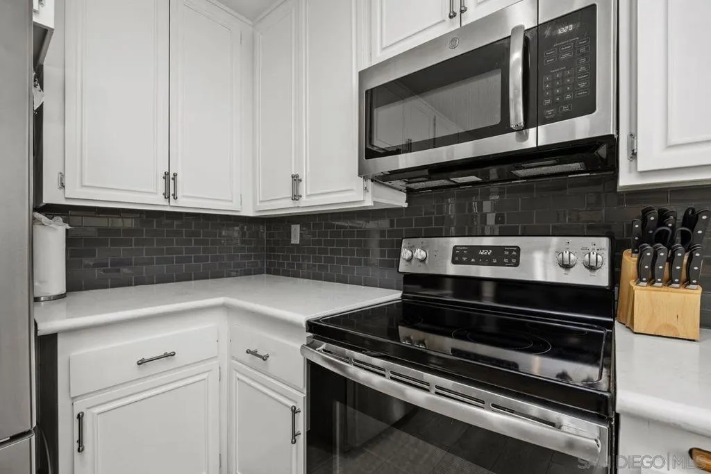 17488 Plaza Otonal, San Diego, California 92128 home-pic-15