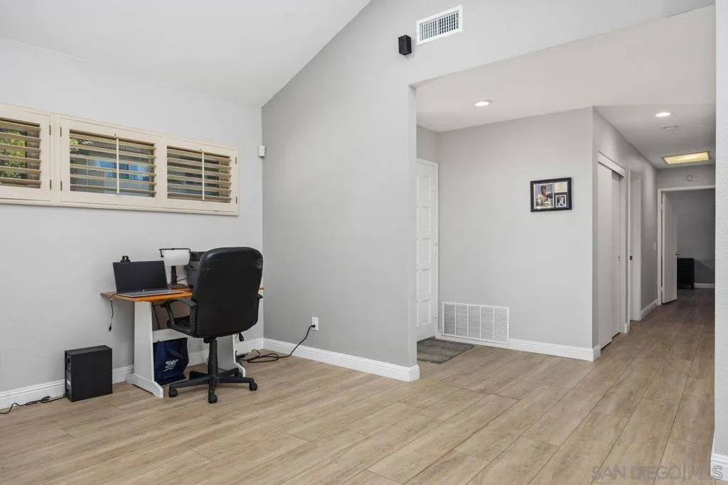 17488 Plaza Otonal, San Diego, California 92128 home-pic-17