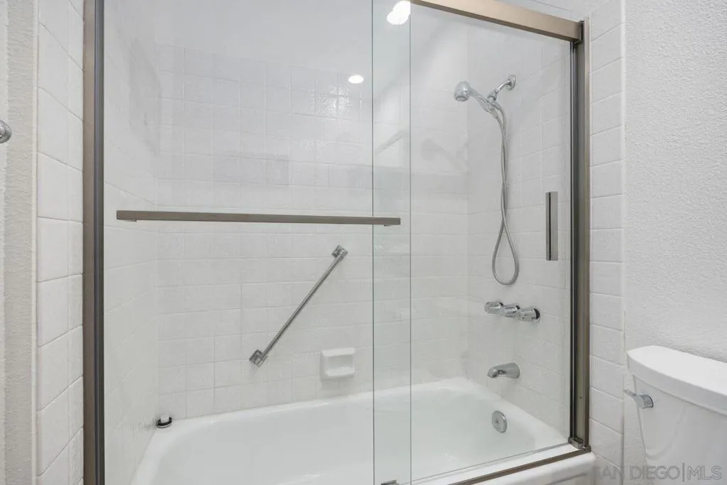 17488 Plaza Otonal, San Diego, California 92128 home-pic-27