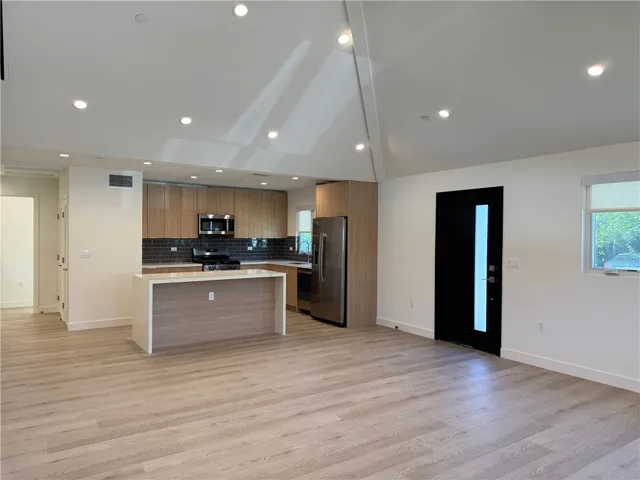 5972 Jamieson Avenue, Encino, California 91316