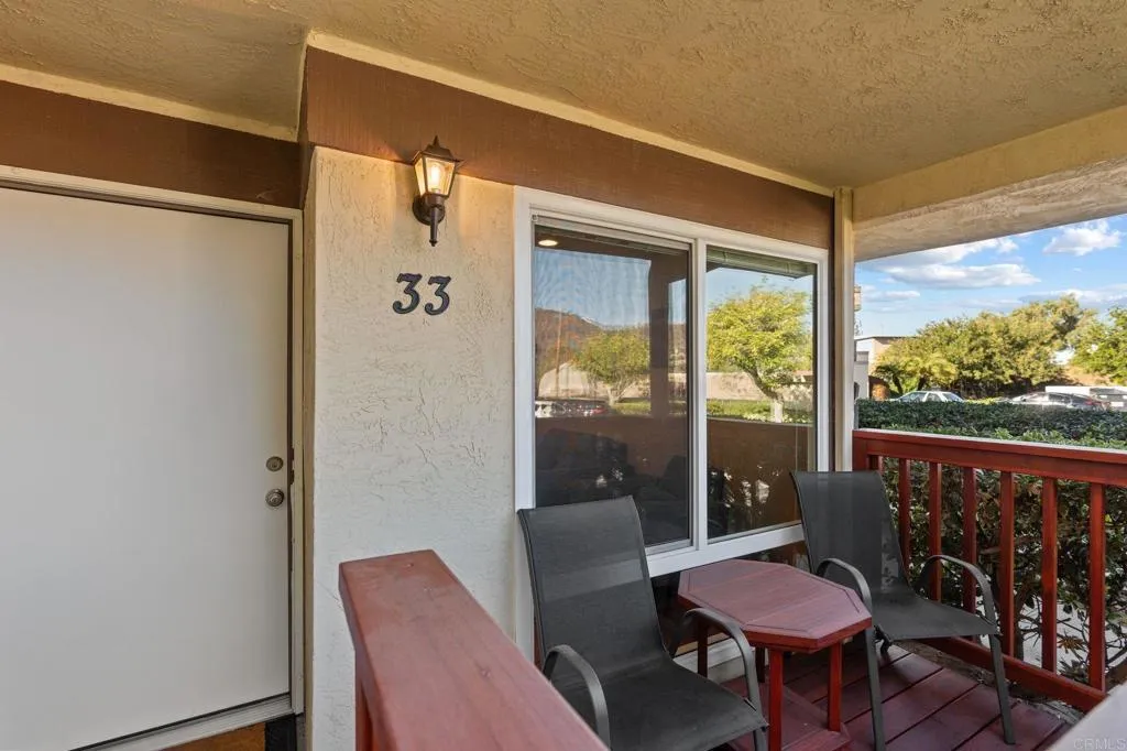 745 E Bradley Avenue 33, El Cajon, California 92021 home-pic-3