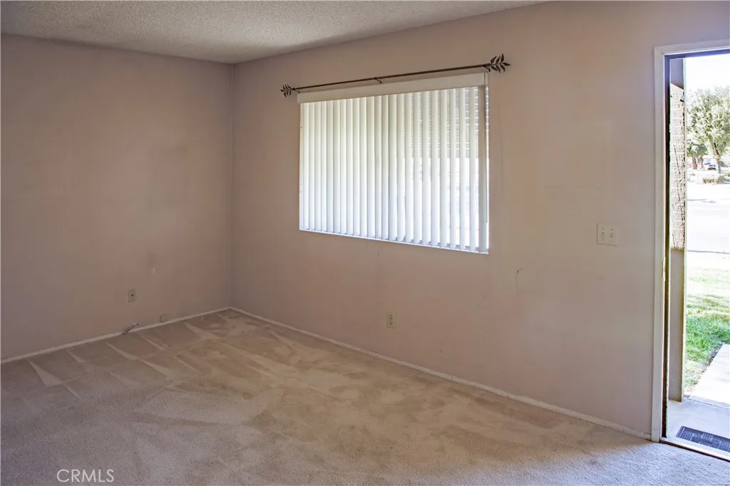 424 Tierra Baja Way, Hemet, California 92545 home-pic-9