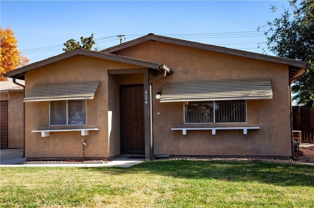 424 Tierra Baja Way, Hemet, California 92545 home-pic-1