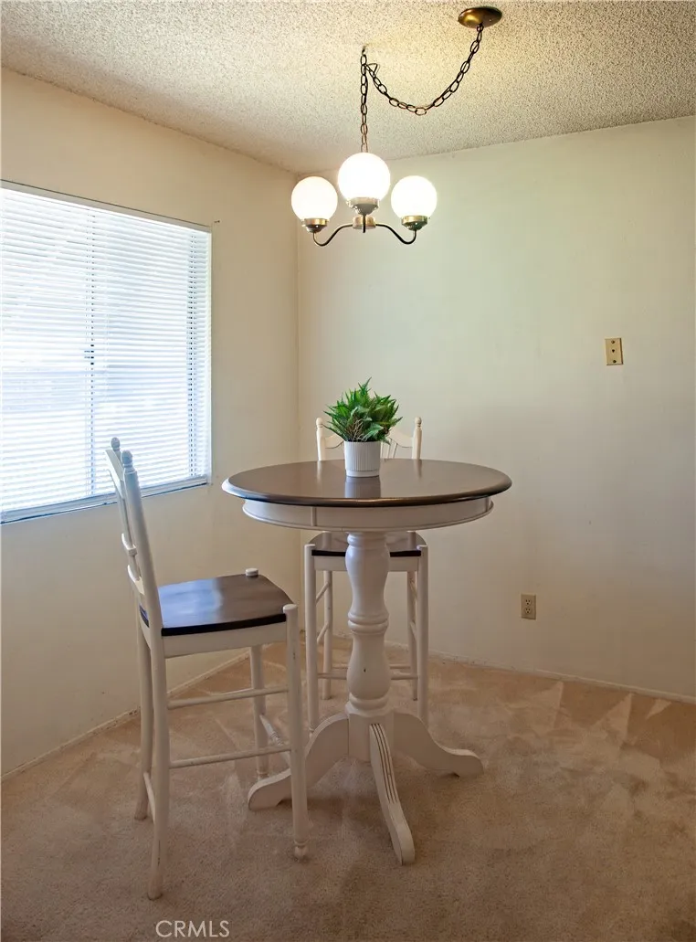 424 Tierra Baja Way, Hemet, California 92545 home-pic-2