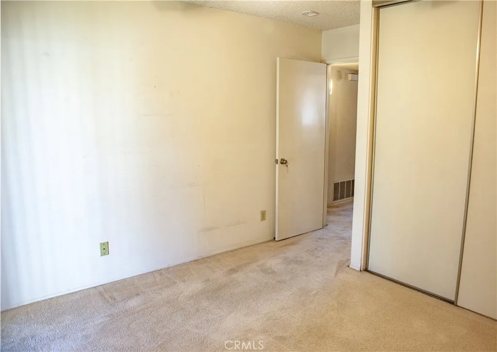 424 Tierra Baja Way, Hemet, California 92545 home-pic-19