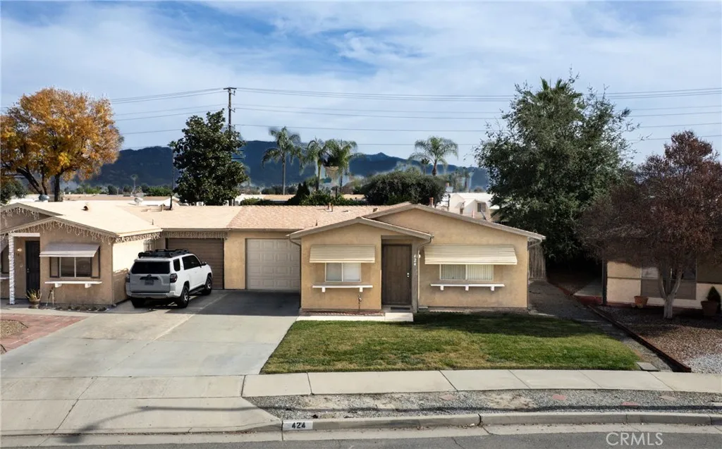 424 Tierra Baja Way, Hemet, California 92545 home-pic-24