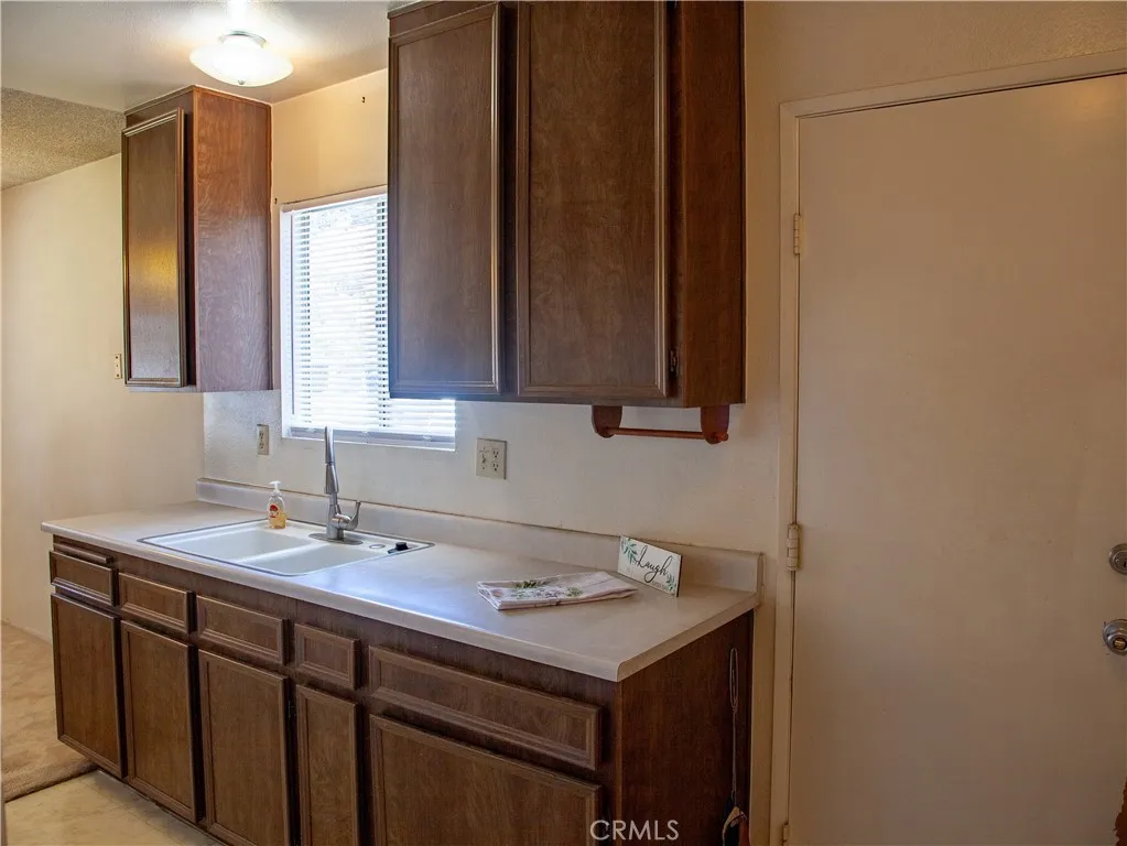 424 Tierra Baja Way, Hemet, California 92545 home-pic-5
