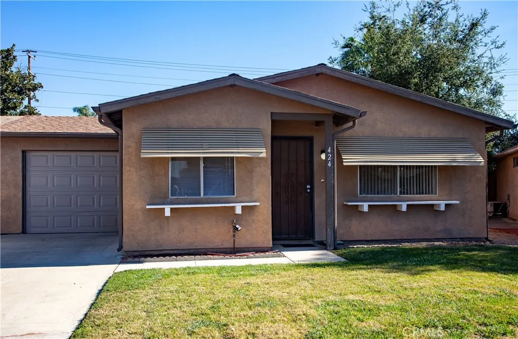 424 Tierra Baja Way, Hemet, California 92545 home-pic-0