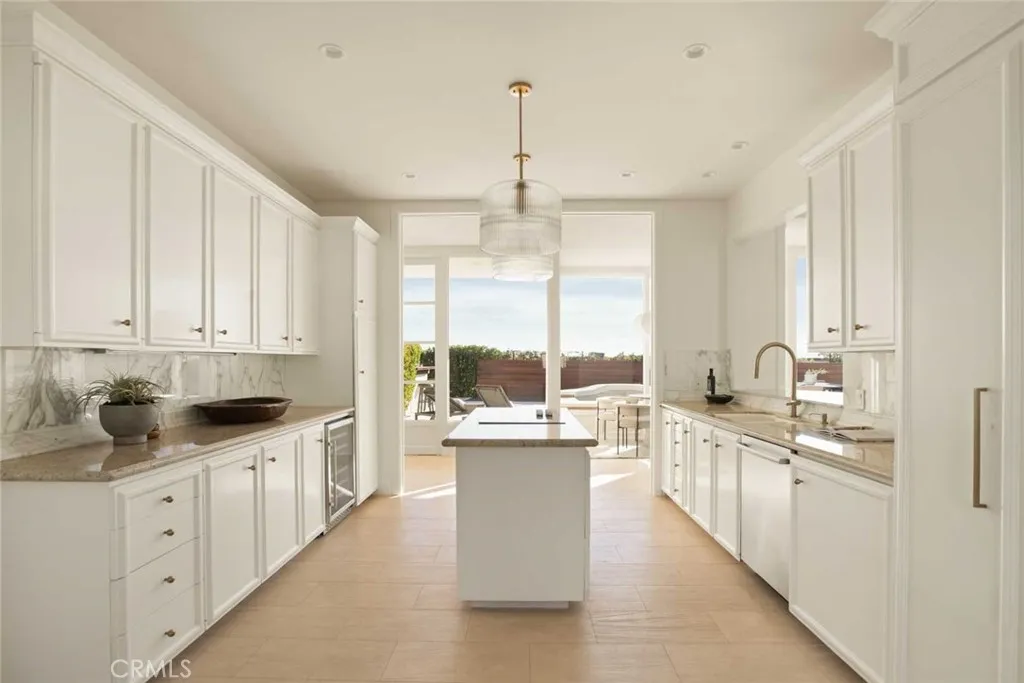 24 Monarch Bay, Dana Point, California 92629 home-pic-13