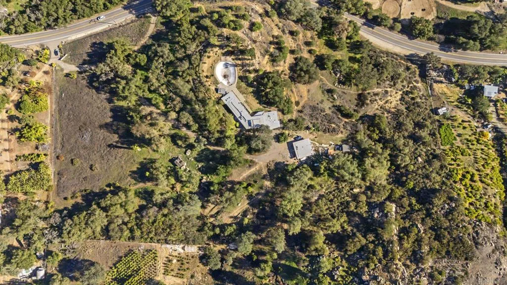 26448 N Lake Wohlford Rd, Valley Center, California 92082 home-pic-2