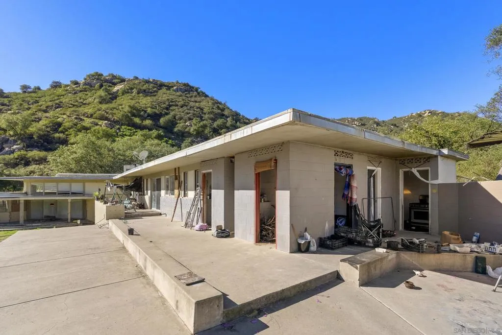 26448 N Lake Wohlford Rd, Valley Center, California 92082 home-pic-15