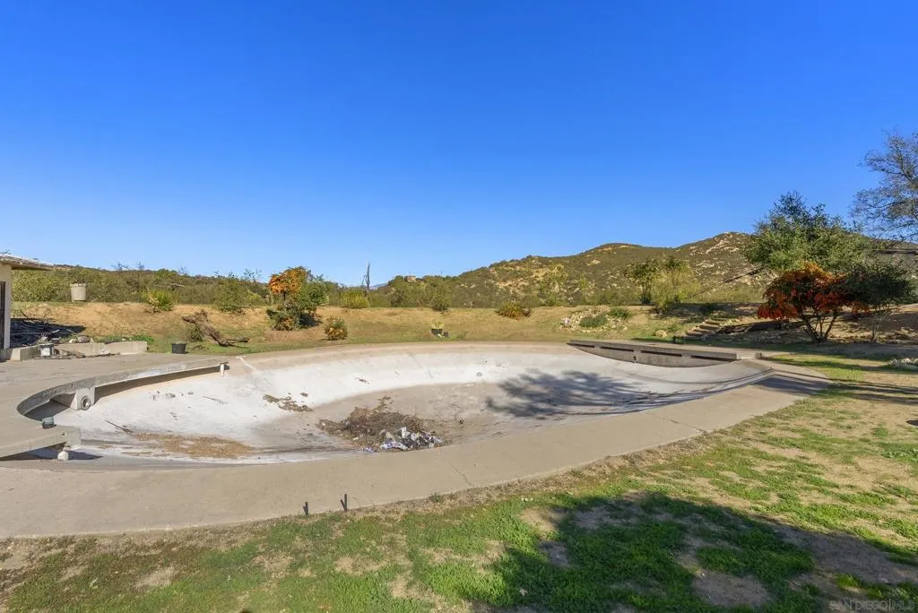26448 N Lake Wohlford Rd, Valley Center, California 92082 home-pic-18