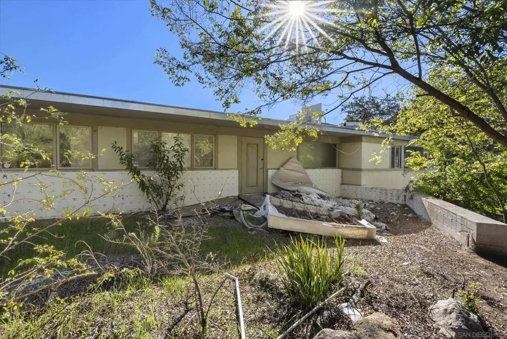 26448 N Lake Wohlford Rd, Valley Center, California 92082 home-pic-13