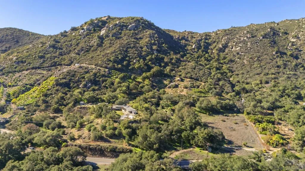 26448 N Lake Wohlford Rd, Valley Center, California 92082 home-pic-27