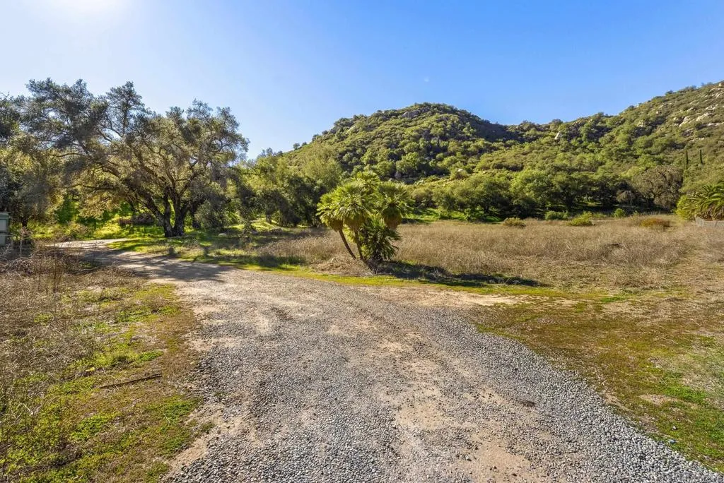 26448 N Lake Wohlford Rd, Valley Center, California 92082 home-pic-25
