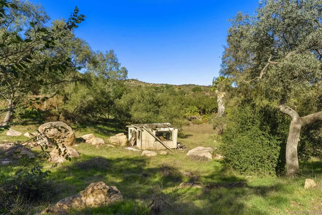 26448 N Lake Wohlford Rd, Valley Center, California 92082 home-pic-24
