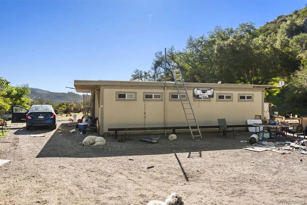 26448 N Lake Wohlford Rd, Valley Center, California 92082 home-pic-20
