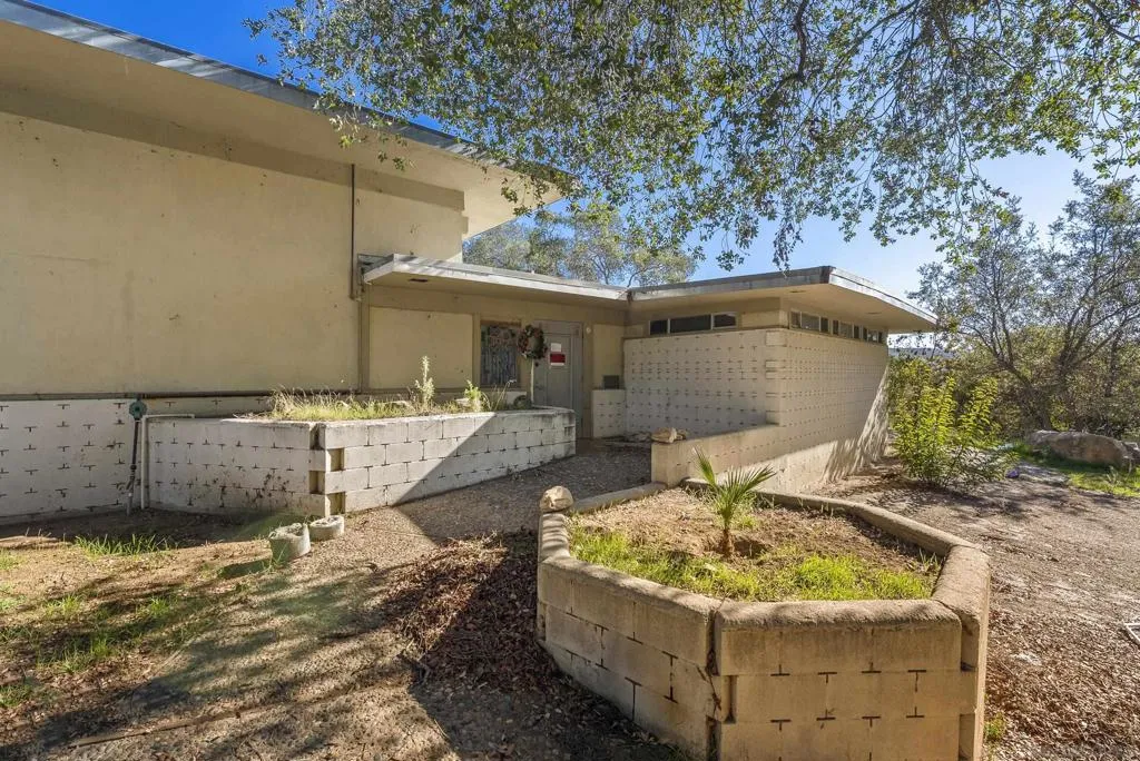 26448 N Lake Wohlford Rd, Valley Center, California 92082 home-pic-9