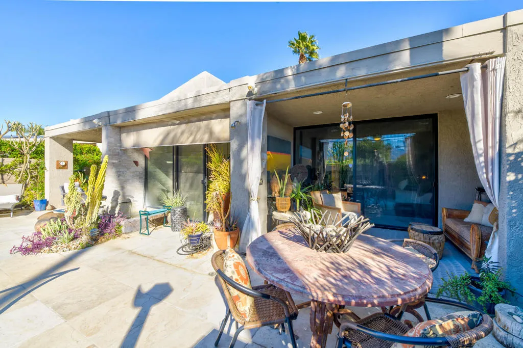 2937 Sundance Circle W, Palm Springs, California 92262 home-pic-32